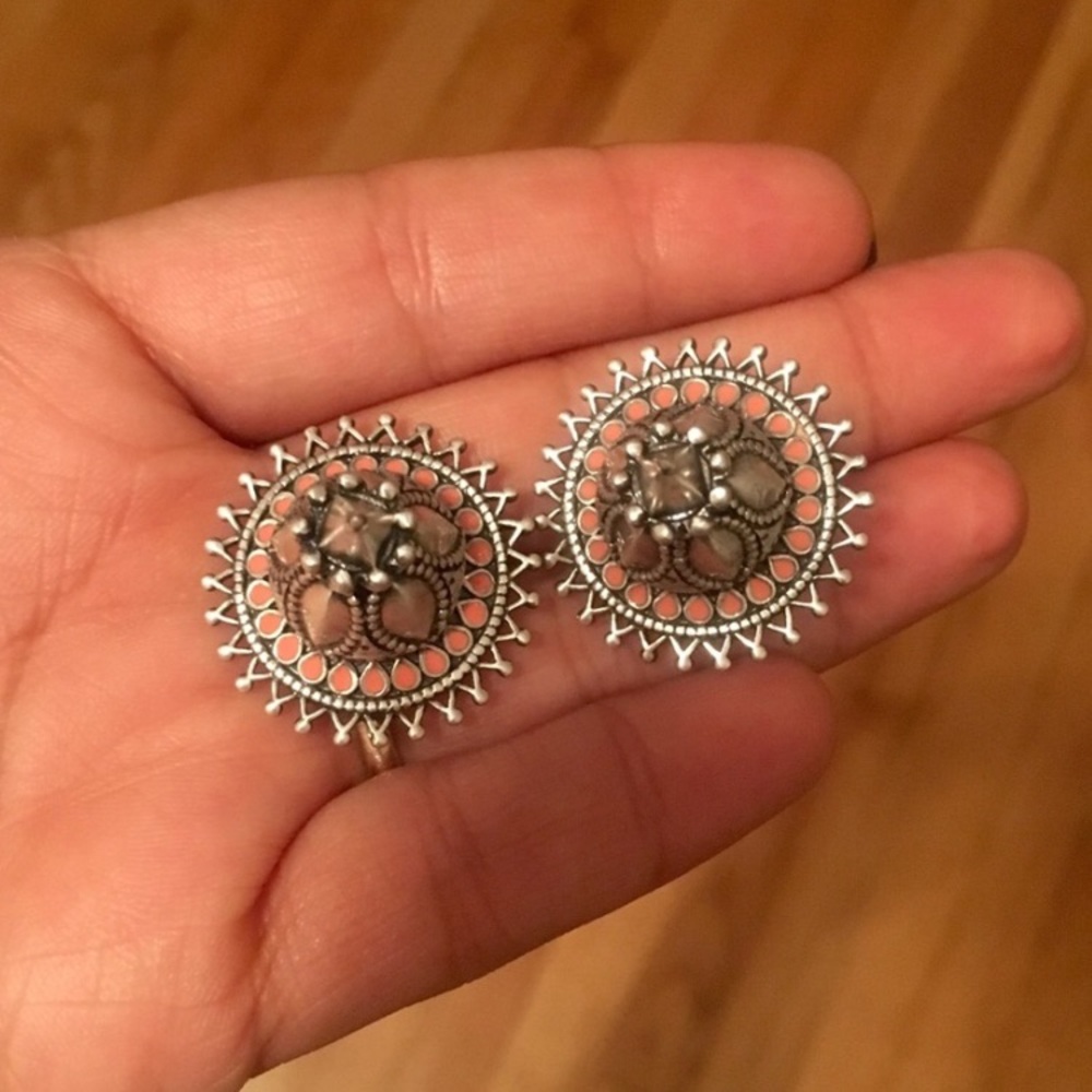  NWOT Indian handcrafted tribal ear studs 